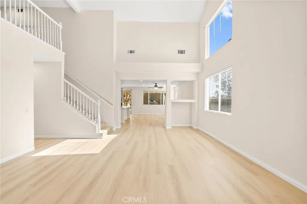 35778 Crest Meadow, Wildomar, California 92595 home-pic-13